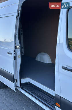 Вантажний фургон Mercedes-Benz Sprinter 2019 в 