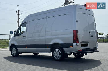 Грузовой фургон Mercedes-Benz Sprinter 2023 в 