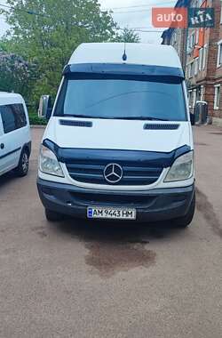 Грузовой фургон Mercedes-Benz Sprinter 2012 в 