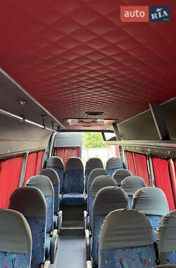 Микроавтобус Mercedes-Benz Sprinter 2005 в 