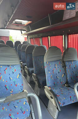 Микроавтобус Mercedes-Benz Sprinter 2005 в 