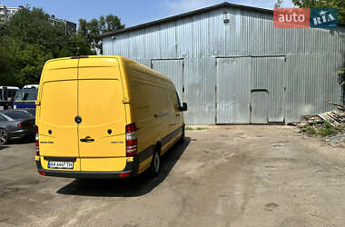 Грузовой фургон Mercedes-Benz Sprinter 2015 в 