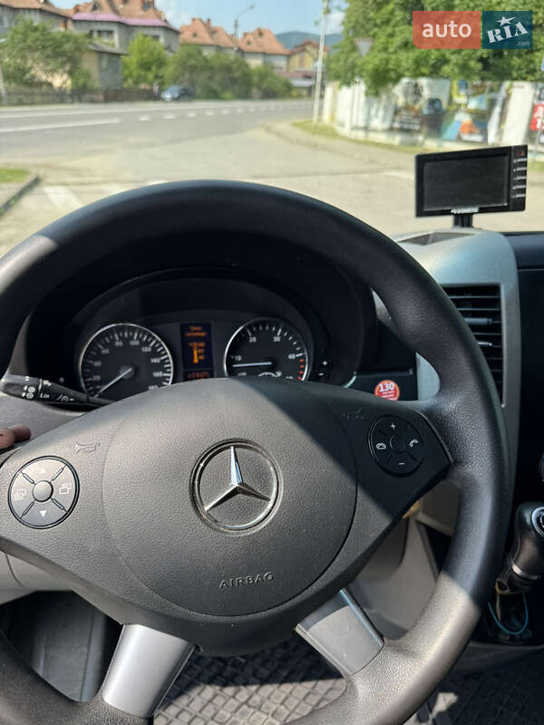 Вантажний фургон Mercedes-Benz Sprinter 2017 в Делятині