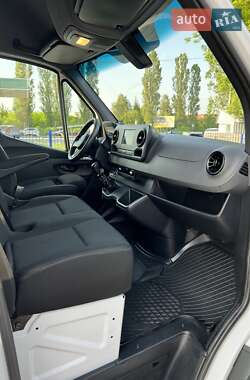 Грузовой фургон Mercedes-Benz Sprinter 2019 в 