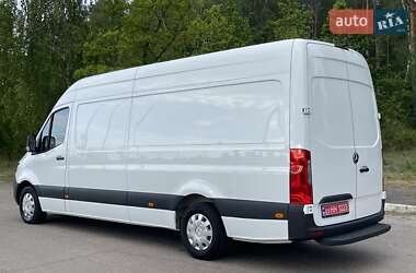 Грузовой фургон Mercedes-Benz Sprinter 2020 в 