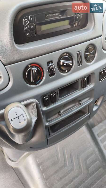 Тентованый Mercedes-Benz Sprinter 2001 в Чернигове