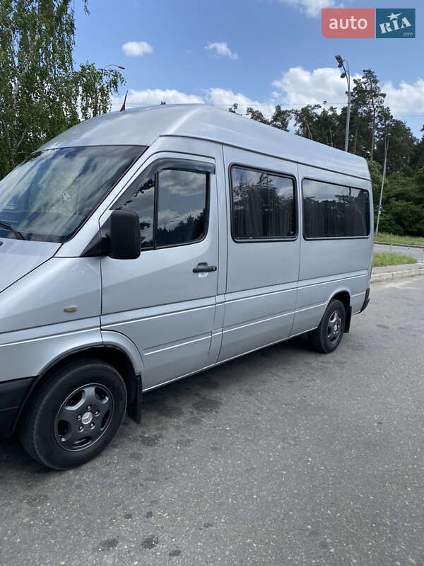 Мікроавтобус Mercedes-Benz Sprinter 2004 в Києві