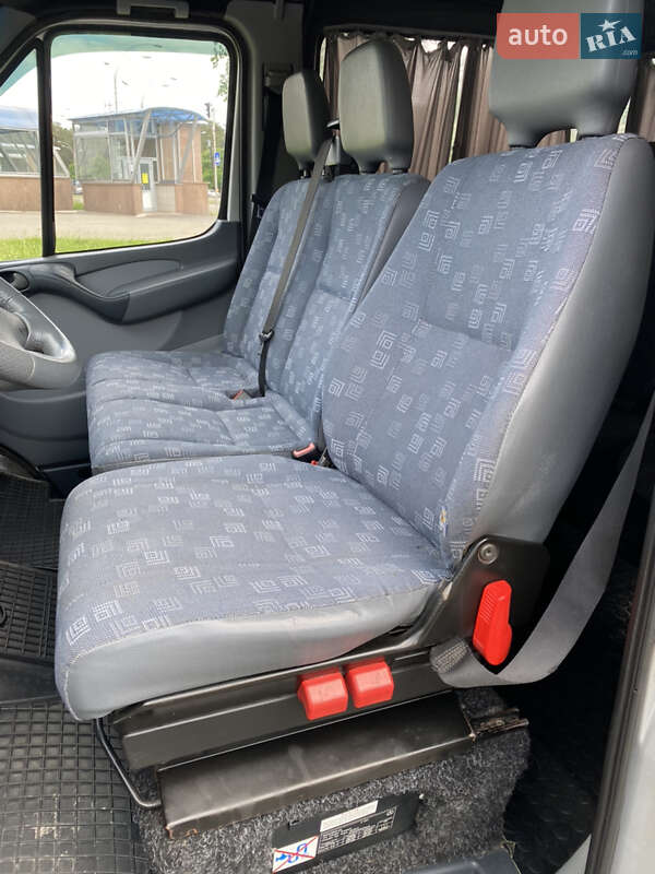 Мікроавтобус Mercedes-Benz Sprinter 2004 в Києві