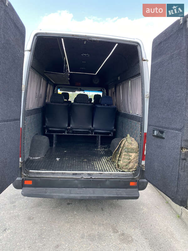 Мікроавтобус Mercedes-Benz Sprinter 2004 в Києві