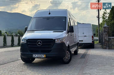 Грузовой фургон Mercedes-Benz Sprinter 2019 в 