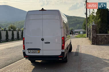 Грузовой фургон Mercedes-Benz Sprinter 2019 в 