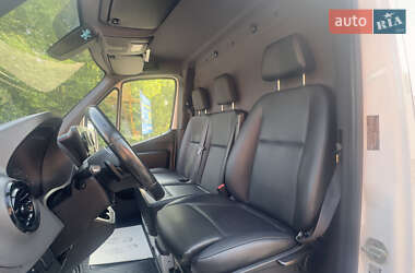 Грузовой фургон Mercedes-Benz Sprinter 2019 в 