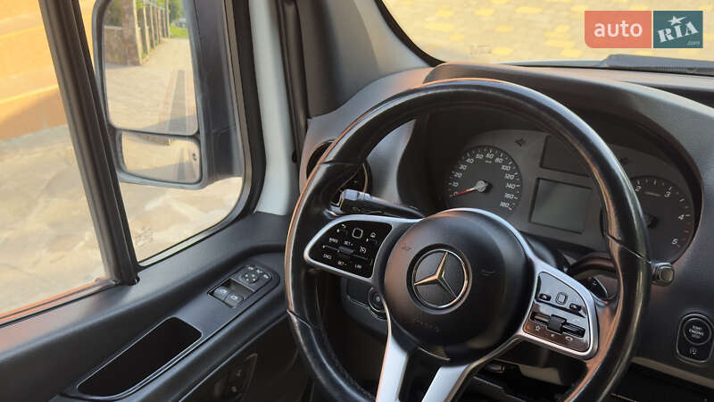 Грузовой фургон Mercedes-Benz Sprinter 2019 в Сваляве