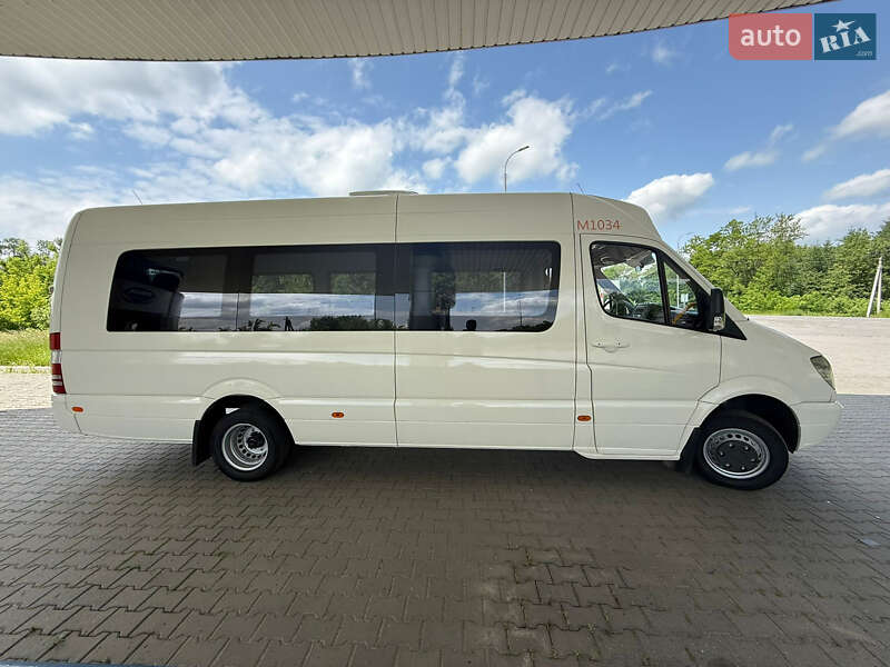 Mercedes-Benz Sprinter 2013