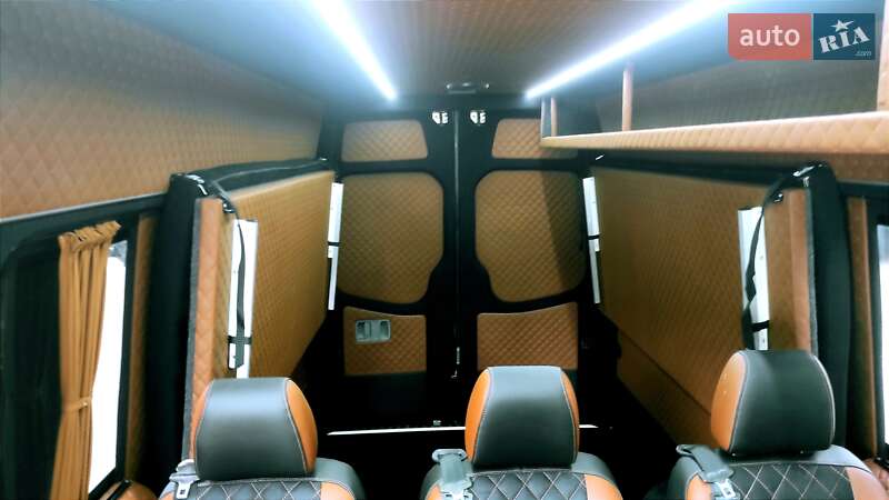 Вантажопасажирський фургон Mercedes-Benz Sprinter 2018 в Житомирі