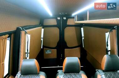 Грузопассажирский фургон Mercedes-Benz Sprinter 2018 в 