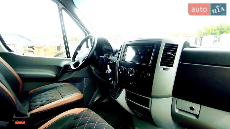 Вантажопасажирський фургон Mercedes-Benz Sprinter 2018 в Житомирі