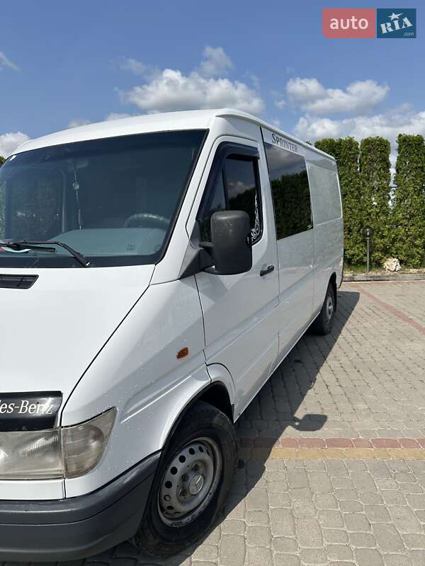 Вантажопасажирський фургон Mercedes-Benz Sprinter 1999 в Хмельницькому