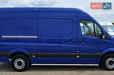Грузовой фургон Mercedes-Benz Sprinter 2017 в 