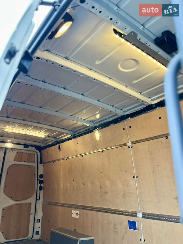 Грузовой фургон Mercedes-Benz Sprinter 2022 в Черновцах