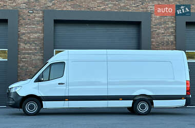 Грузовой фургон Mercedes-Benz Sprinter 2021 в 