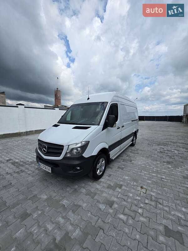 Грузовой фургон Mercedes-Benz Sprinter 2016 в Львове