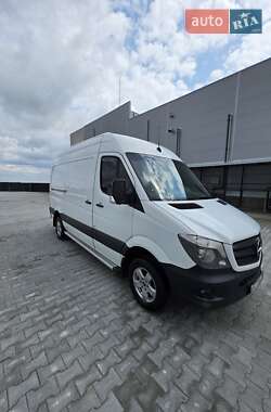Грузовой фургон Mercedes-Benz Sprinter 2016 в 