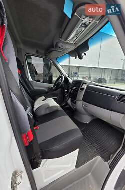 Грузовой фургон Mercedes-Benz Sprinter 2016 в 