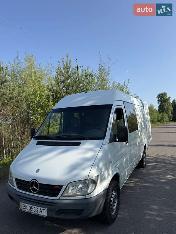 Mercedes-Benz Sprinter 2004