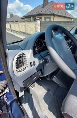 Грузопассажирский фургон Mercedes-Benz Sprinter 2003 в 