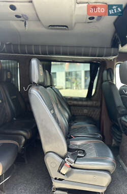 Грузовой фургон Mercedes-Benz Sprinter 2012 в 