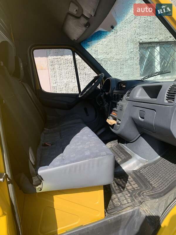 Вантажний фургон Mercedes-Benz Sprinter 2006 в Кропивницькому фото 6 Вантажний фургон Mercedes-Benz Sprinter 2006 в Кропивницькому