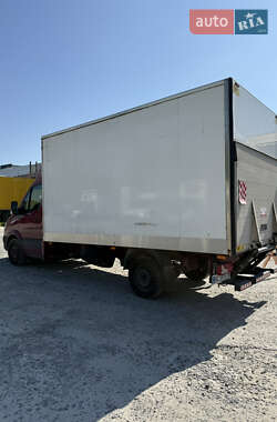 Грузовой фургон Mercedes-Benz Sprinter 2013 в 