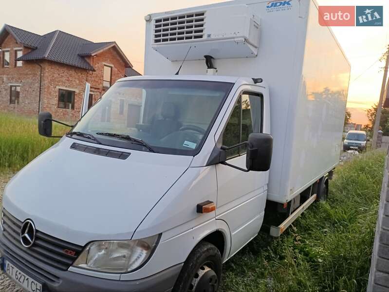 Рефрижератор Mercedes-Benz Sprinter 2002 в Ивано-Франковске