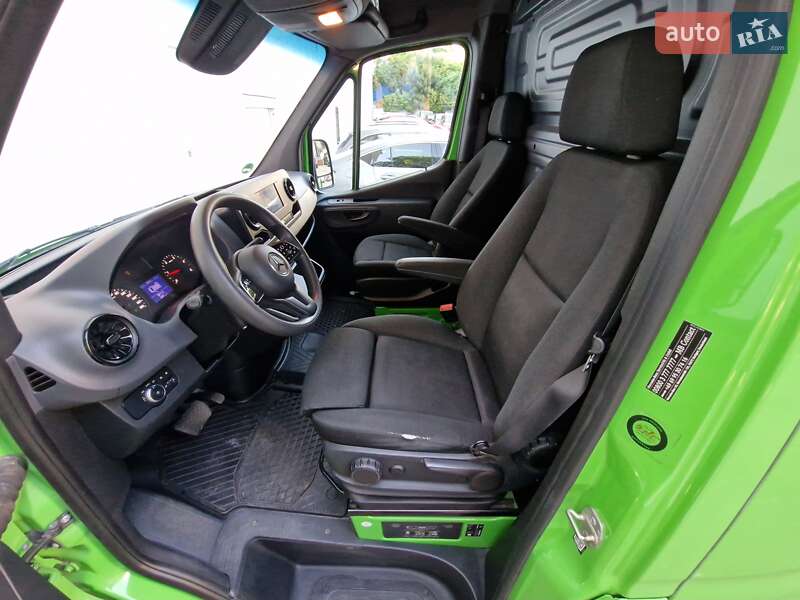 Вантажний фургон Mercedes-Benz Sprinter 2020 в Одесі фото 29 Вантажний фургон Mercedes-Benz Sprinter 2020 в Одесі
