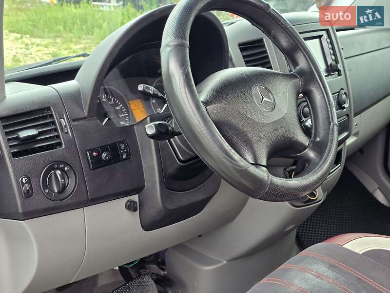 Микроавтобус Mercedes-Benz Sprinter 2015 в Тернополе