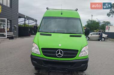 Грузовой фургон Mercedes-Benz Sprinter 2013 в 