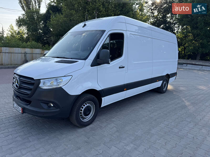 Mercedes-Benz Sprinter 2021