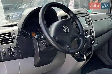 Грузовой фургон Mercedes-Benz Sprinter 2018 в 