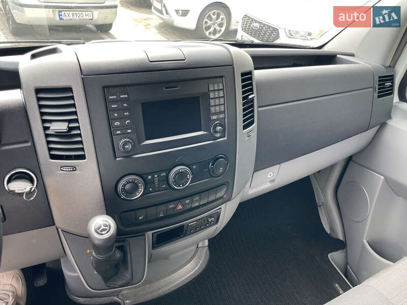 Вантажний фургон Mercedes-Benz Sprinter 2016 в Львові