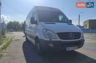 Вантажний фургон Mercedes-Benz Sprinter 2012 в Києві