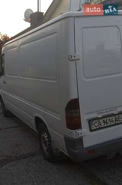 Грузовой фургон Mercedes-Benz Sprinter 1998 в 