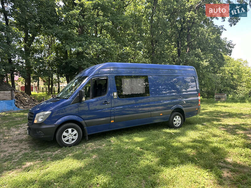Mercedes-Benz Sprinter 2013