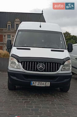 Вантажопасажирський фургон Mercedes-Benz Sprinter 2006 в Чернівцях