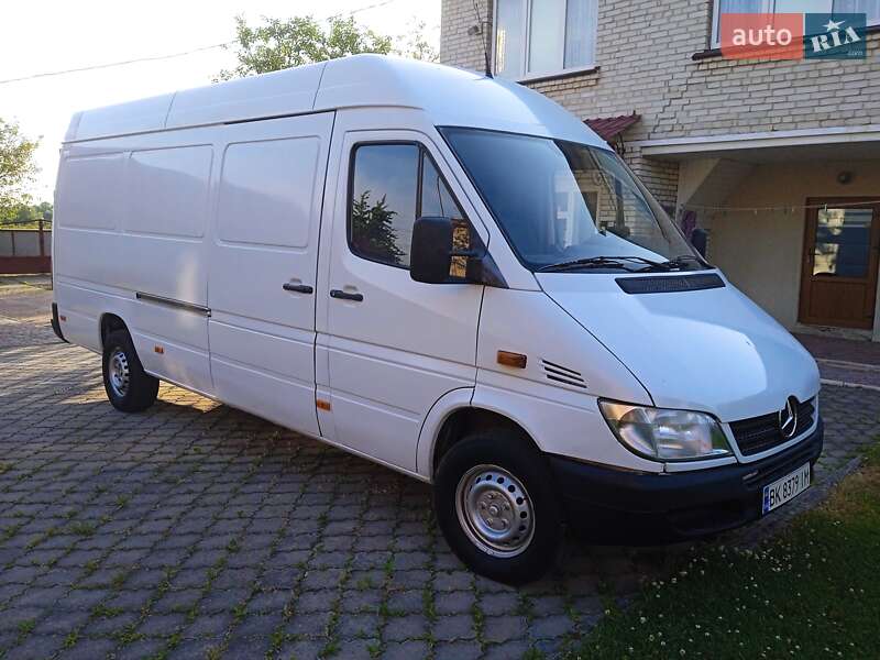 Mercedes-Benz Sprinter 2006