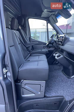 Грузовой фургон Mercedes-Benz Sprinter 2020 в 