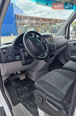 Грузопассажирский фургон Mercedes-Benz Sprinter 2011 в 
