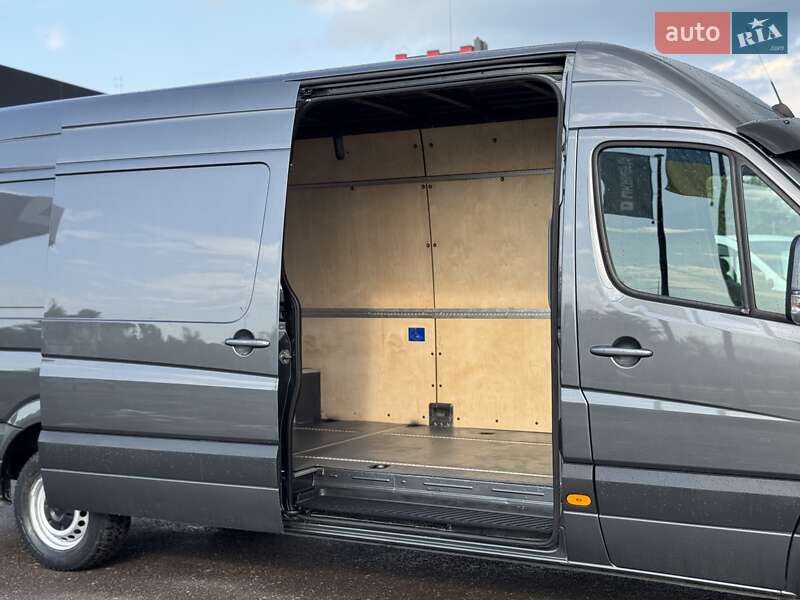Грузовой фургон Mercedes-Benz Sprinter 2017 в Дубно