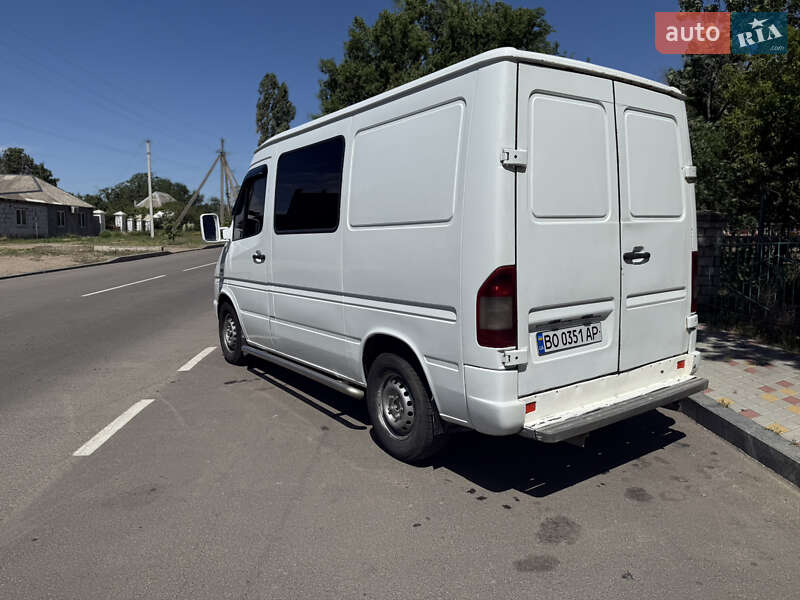Вантажопасажирський фургон Mercedes-Benz Sprinter 2004 в Вознесенську
