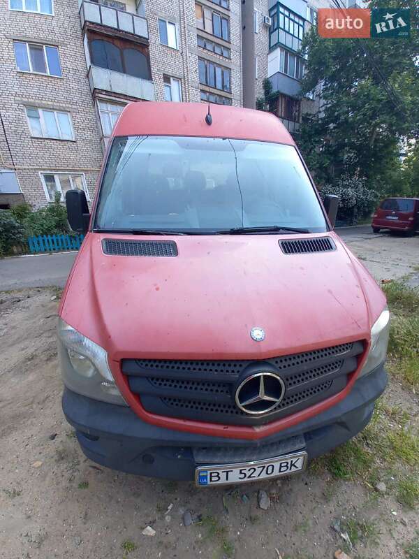 Грузовой фургон Mercedes-Benz Sprinter 2015 в 